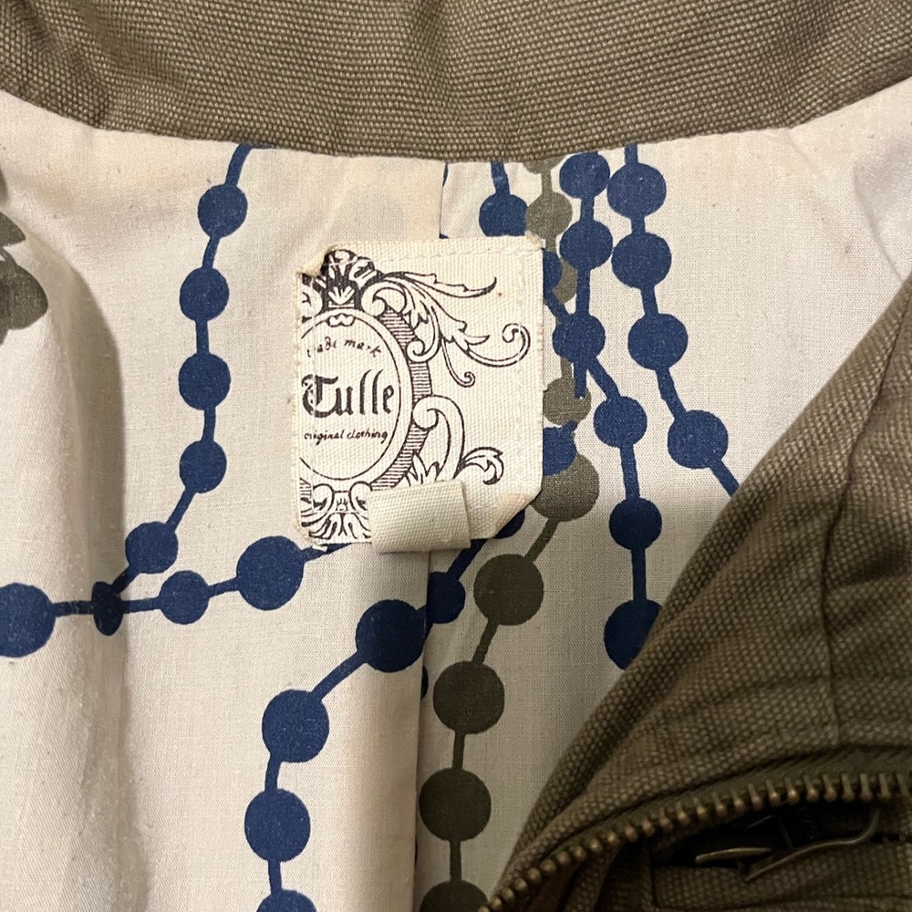 Woman’s jacket - Picture 8 of 8